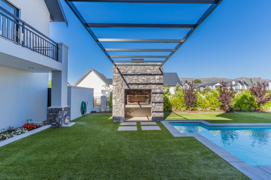 5 Bedroom Property for Sale in Val De Vie Estate Western Cape